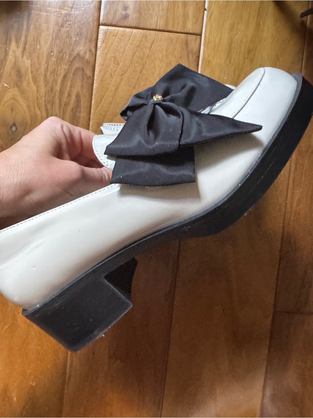 NWT KARL LAGERFELD PARIS Camilia Bow Slip-On Loafers Sz 8,5 - Picture 8 of 8